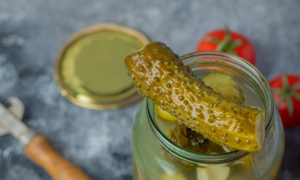 3 ошибки при засолке огурцов: не добавляйте это, иначе получите мутную и водянистую закуску